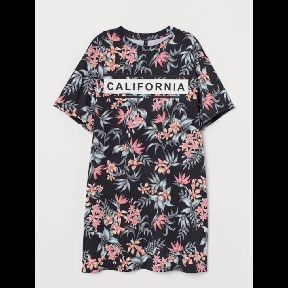 H&M Divided California floral T-shirt Dress Brand New NWT size 4